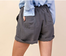 Load image into Gallery viewer, Ash color linen shorts
