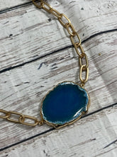 Load image into Gallery viewer, Semi-precious Stone Pendant Necklace
